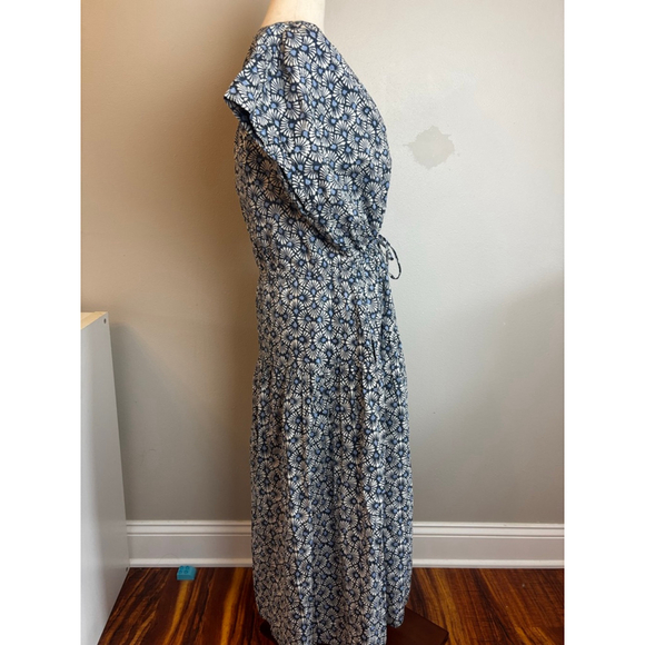 Women's C&C California Navy & White Floral Midi Dress XL spring Easter brunch - Picture 3 of 5